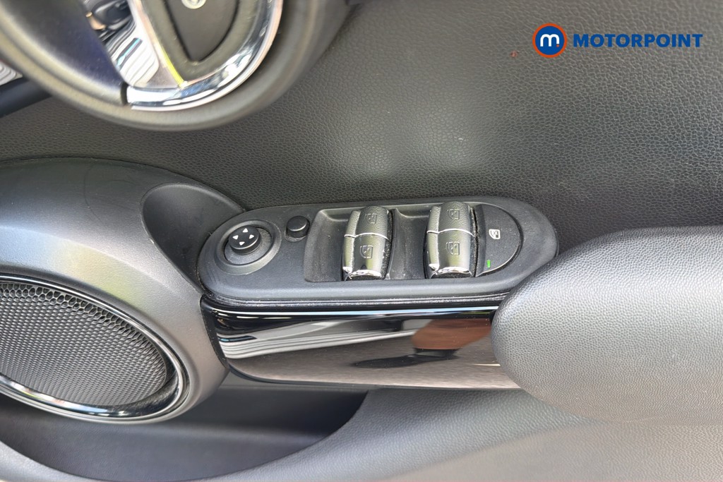 Mini Hatchback Cooper S Sport Manual Petrol Hatchback - Stock Number (1673164) - 4th supplementary image