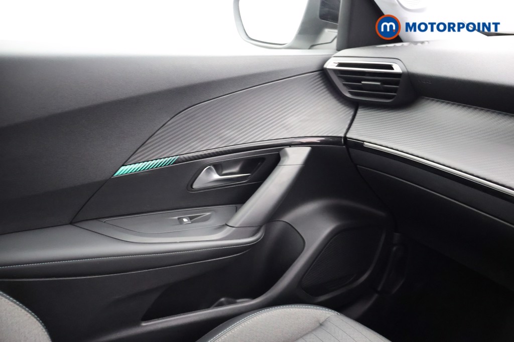 Peugeot 2008 Allure Premium Automatic Electric SUV - Stock Number (1673203) - 13th supplementary image