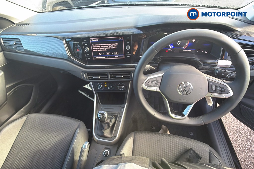 Volkswagen Polo Life Manual Petrol Hatchback - Stock Number (1673474) - 4th supplementary image