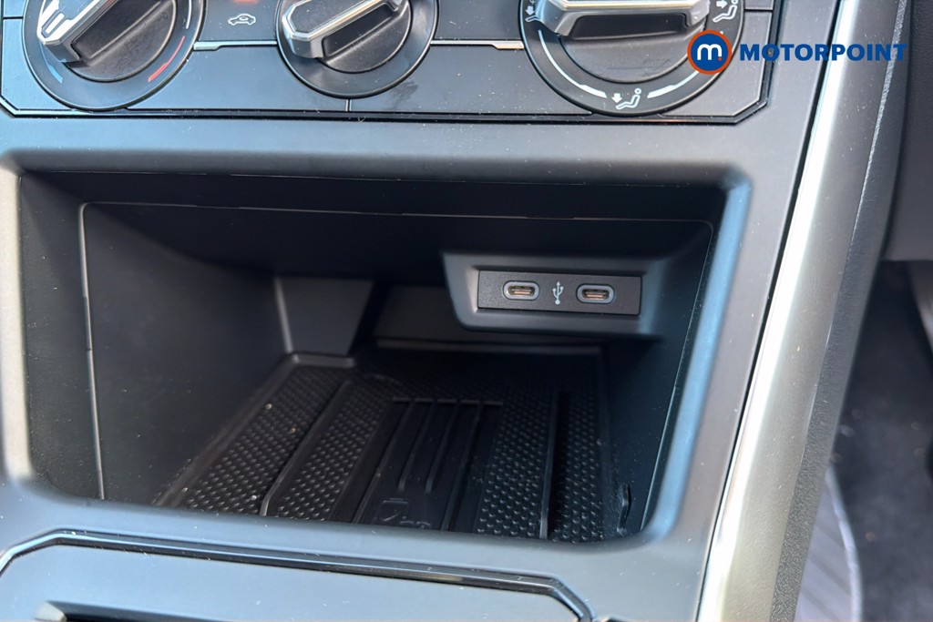 Volkswagen Polo Life Manual Petrol Hatchback - Stock Number (1673474) - 13th supplementary image