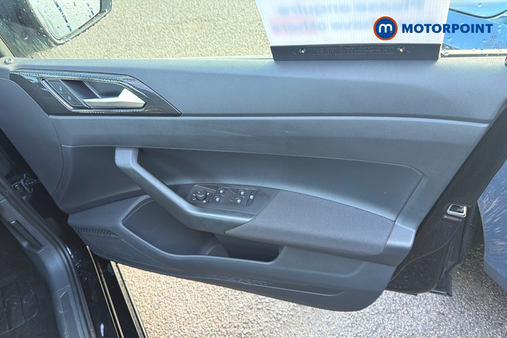 Volkswagen Polo Life Manual Petrol Hatchback - Stock Number (1673474) - 1st supplementary image
