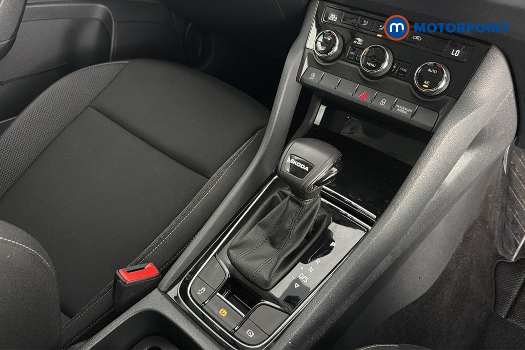 Skoda Karoq Se Drive Automatic Petrol SUV - Stock Number (1673564) - 15th supplementary image
