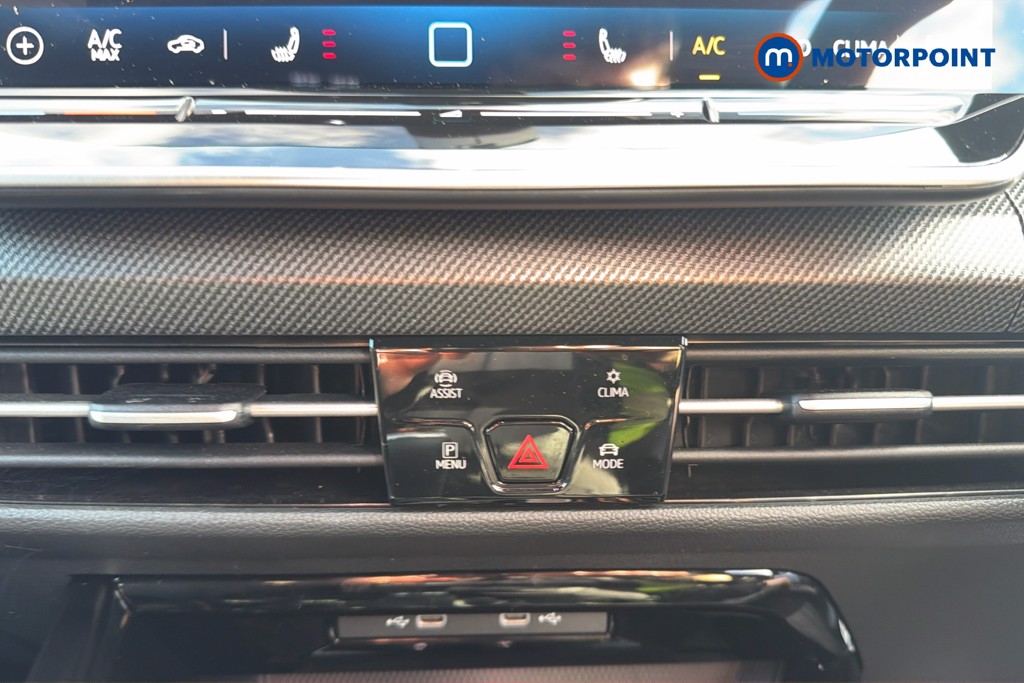 Volkswagen Golf Black Edition Manual Petrol Hatchback - Stock Number (1673583) - 14th supplementary image