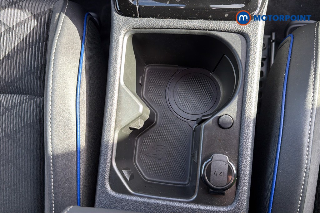 Volkswagen Golf Black Edition Manual Petrol Hatchback - Stock Number (1673583) - 17th supplementary image
