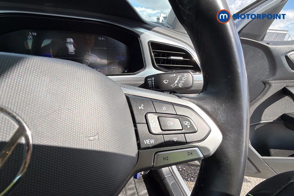 Volkswagen T-Roc Life Automatic Petrol SUV - Stock Number (1673598) - 4th supplementary image