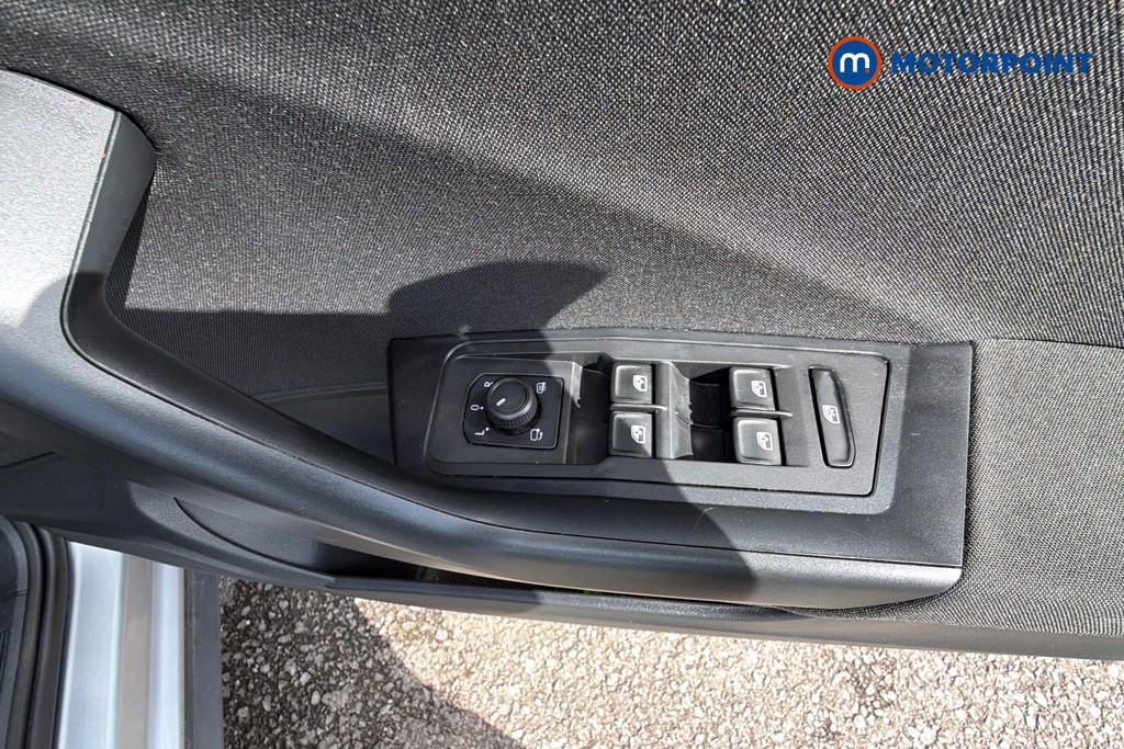 Volkswagen T-Roc Life Automatic Petrol SUV - Stock Number (1673598) - 20th supplementary image