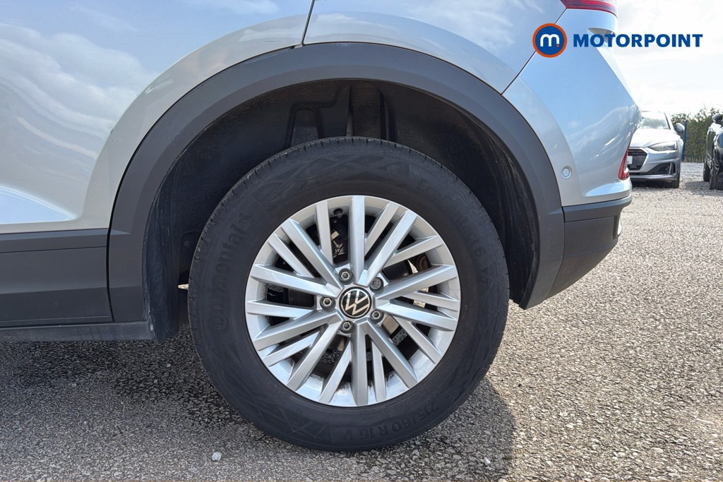 Volkswagen T-Roc Life Automatic Petrol SUV - Stock Number (1673598) - 48th supplementary image