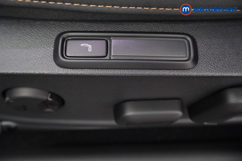Cupra Born V3 Automatic Electric Hatchback - Stock Number (1673700) - 45th supplementary image