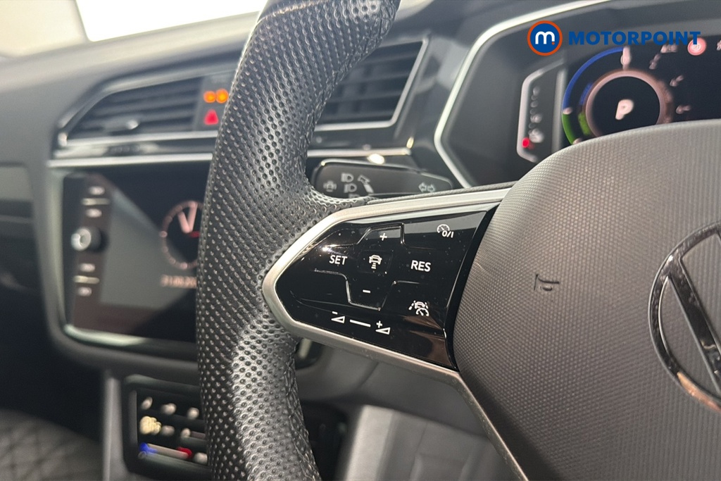 Volkswagen Tiguan R-Line Automatic Petrol Plug-In Hybrid SUV - Stock Number (1673890) - 4th supplementary image