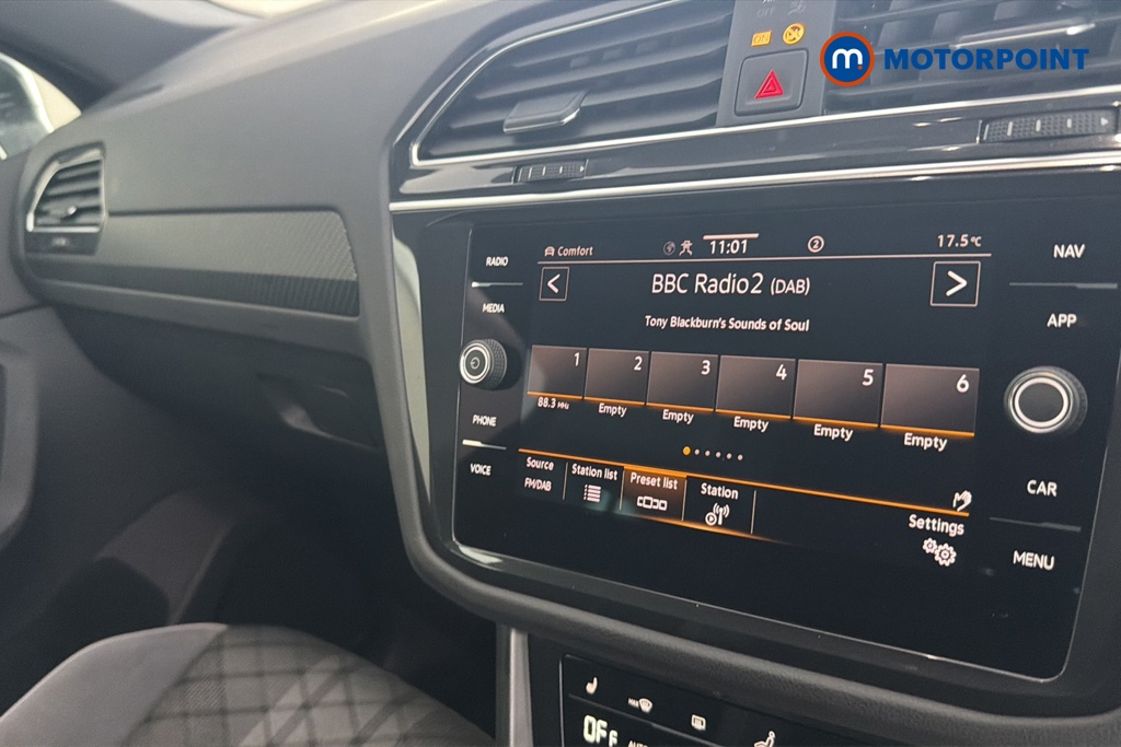 Volkswagen Tiguan R-Line Automatic Petrol Plug-In Hybrid SUV - Stock Number (1673890) - 8th supplementary image
