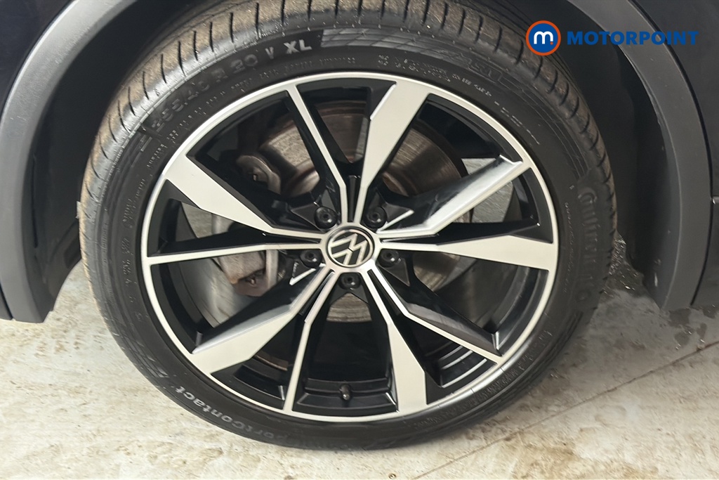 Volkswagen Tiguan R-Line Automatic Petrol Plug-In Hybrid SUV - Stock Number (1673890) - 44th supplementary image