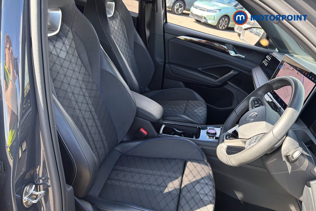 Volkswagen Tiguan R-Line Automatic Petrol Plug-In Hybrid SUV - Stock Number (1673892) - 22nd supplementary image
