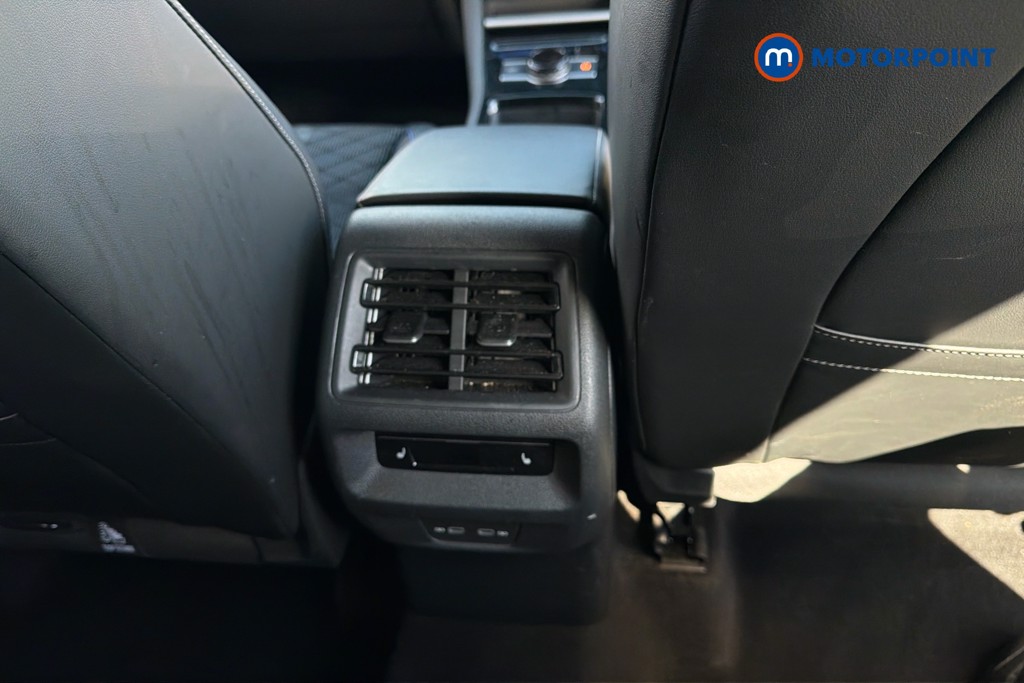 Volkswagen Tiguan R-Line Automatic Petrol Plug-In Hybrid SUV - Stock Number (1673892) - 30th supplementary image