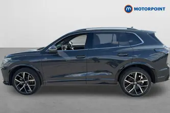 Volkswagen Tiguan R-Line Automatic Petrol Plug-In Hybrid SUV - Stock Number (1673892) - Passenger side