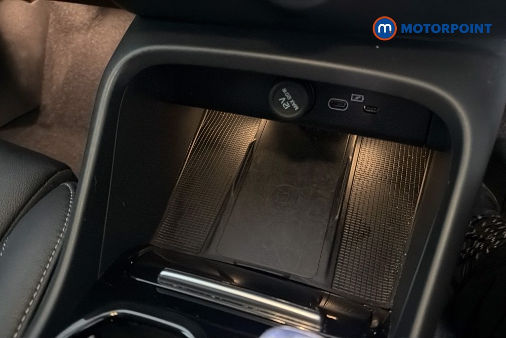 Volvo Xc40 Plus Automatic Petrol SUV - Stock Number (1673896) - 13th supplementary image