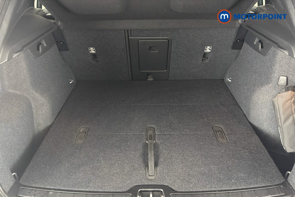 Volvo Xc40 Plus Automatic Petrol SUV - Stock Number (1673896) - 33rd supplementary image
