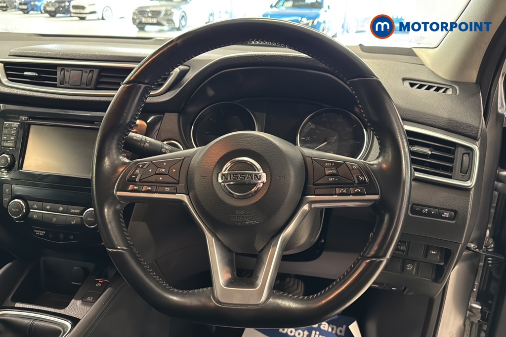 Nissan Qashqai N-Connecta Manual Petrol SUV - Stock Number (1674080) - 2nd supplementary image