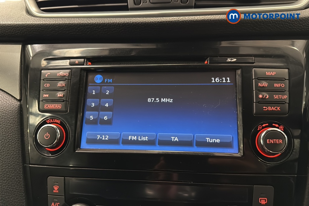 Nissan Qashqai N-Connecta Manual Petrol SUV - Stock Number (1674080) - 8th supplementary image