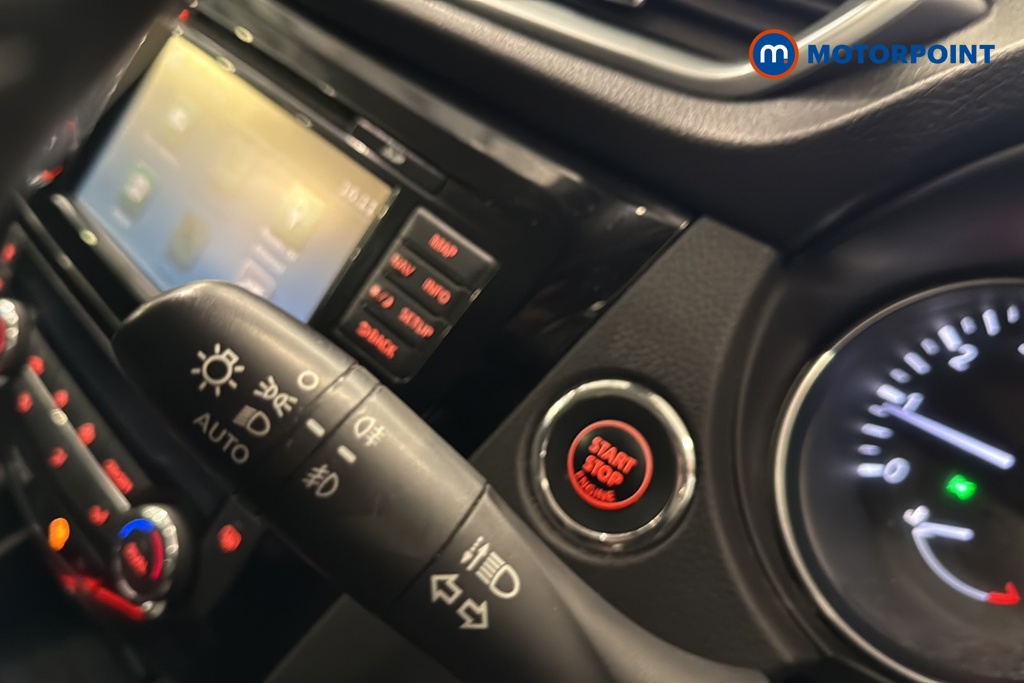 Nissan Qashqai N-Connecta Manual Petrol SUV - Stock Number (1674080) - 11th supplementary image
