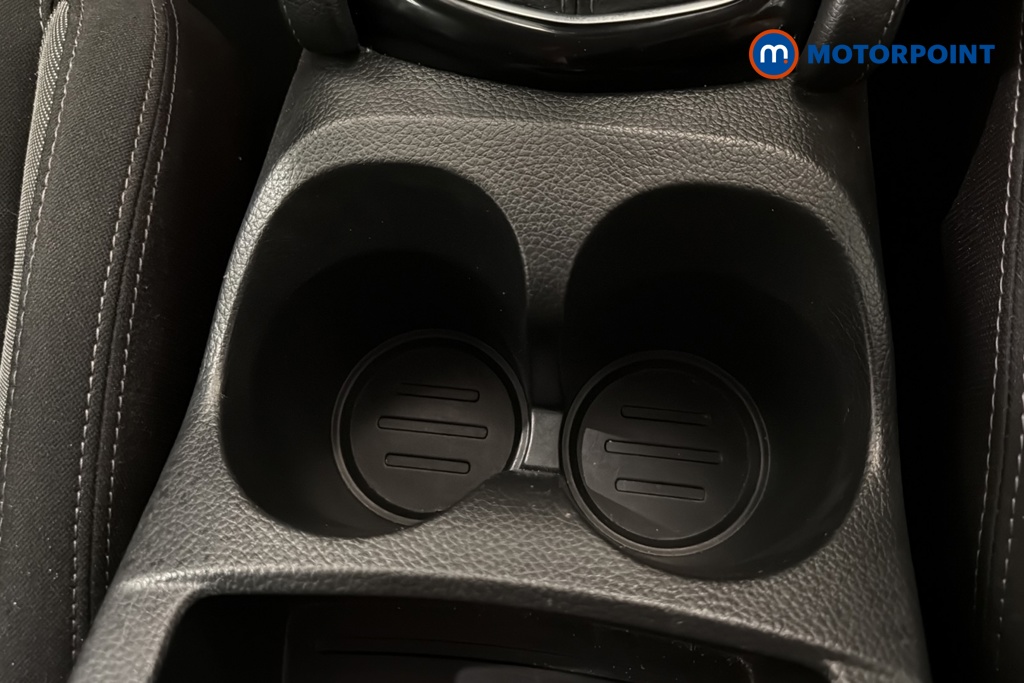 Nissan Qashqai N-Connecta Manual Petrol SUV - Stock Number (1674080) - 16th supplementary image