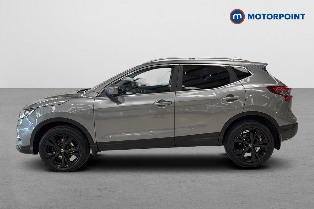 Nissan Qashqai N-Connecta Manual Petrol SUV - Stock Number (1674080) - Drivers side