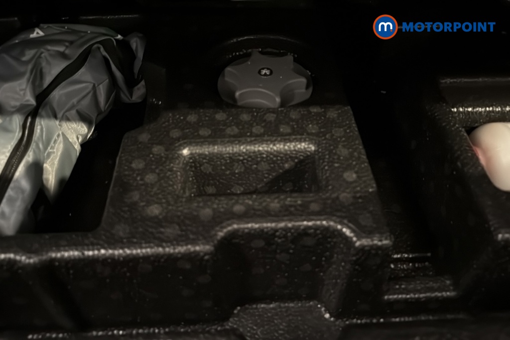 Nissan Qashqai N-Connecta Manual Petrol SUV - Stock Number (1674080) - 33rd supplementary image