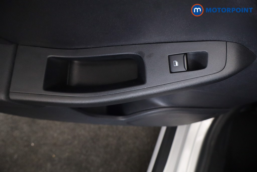 Ford Fiesta Active X Automatic Petrol Hatchback - Stock Number (1674155) - 36th supplementary image