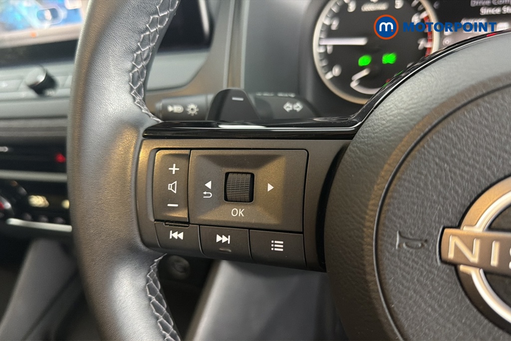 Nissan Qashqai Acenta Premium Automatic Petrol SUV - Stock Number (1674249) - 4th supplementary image