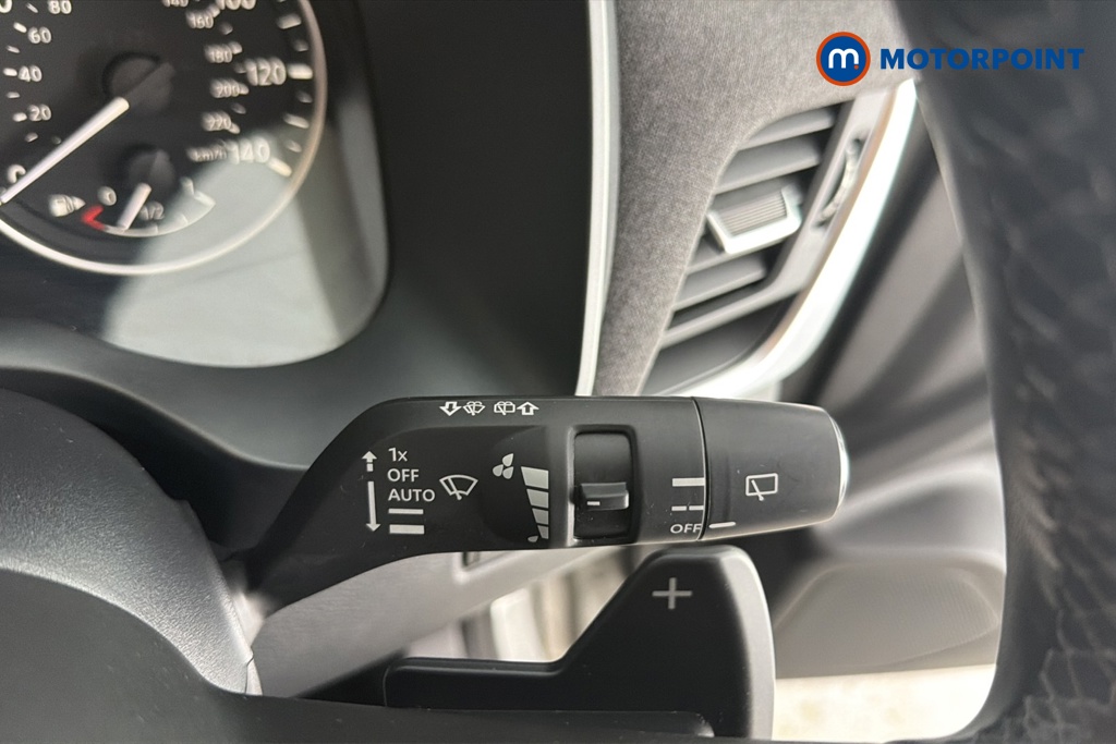 Nissan Qashqai Acenta Premium Automatic Petrol SUV - Stock Number (1674249) - 6th supplementary image