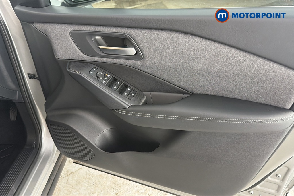 Nissan Qashqai Acenta Premium Automatic Petrol SUV - Stock Number (1674249) - 18th supplementary image