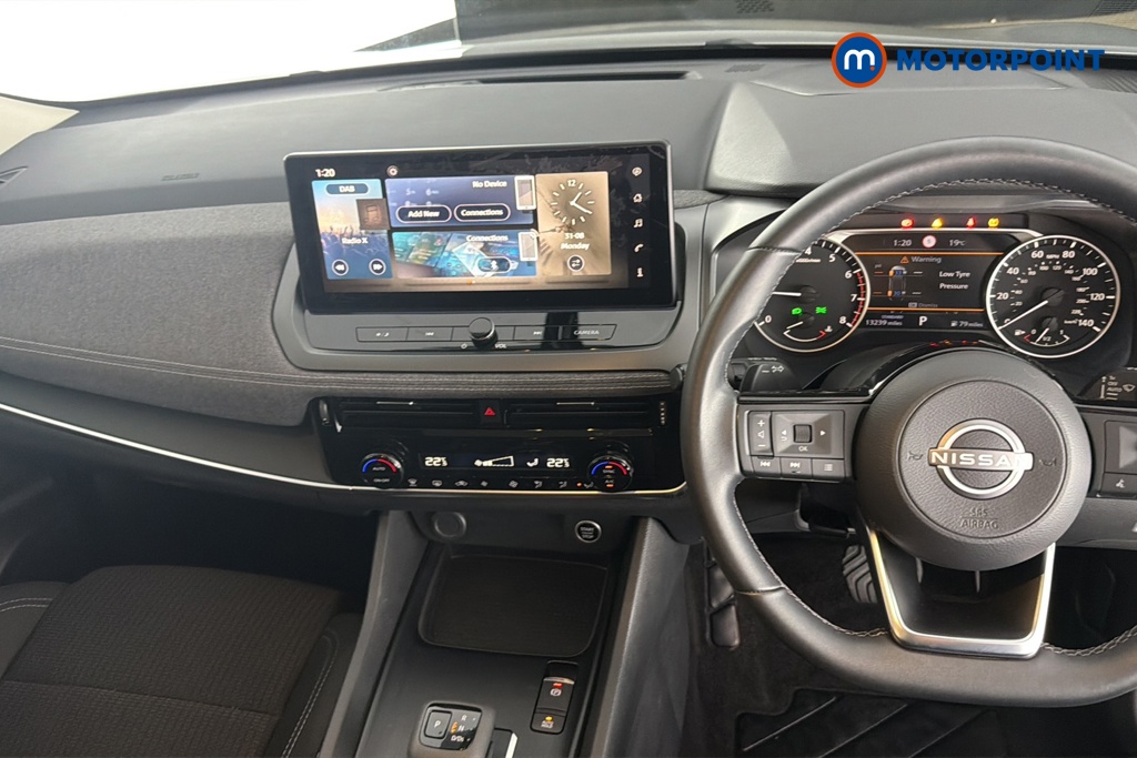 Nissan Qashqai Acenta Premium Automatic Petrol SUV - Stock Number (1674249) - 1st supplementary image