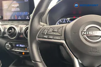 Nissan Juke Tekna Manual Petrol SUV - Stock Number (1674448) - 4th supplementary image
