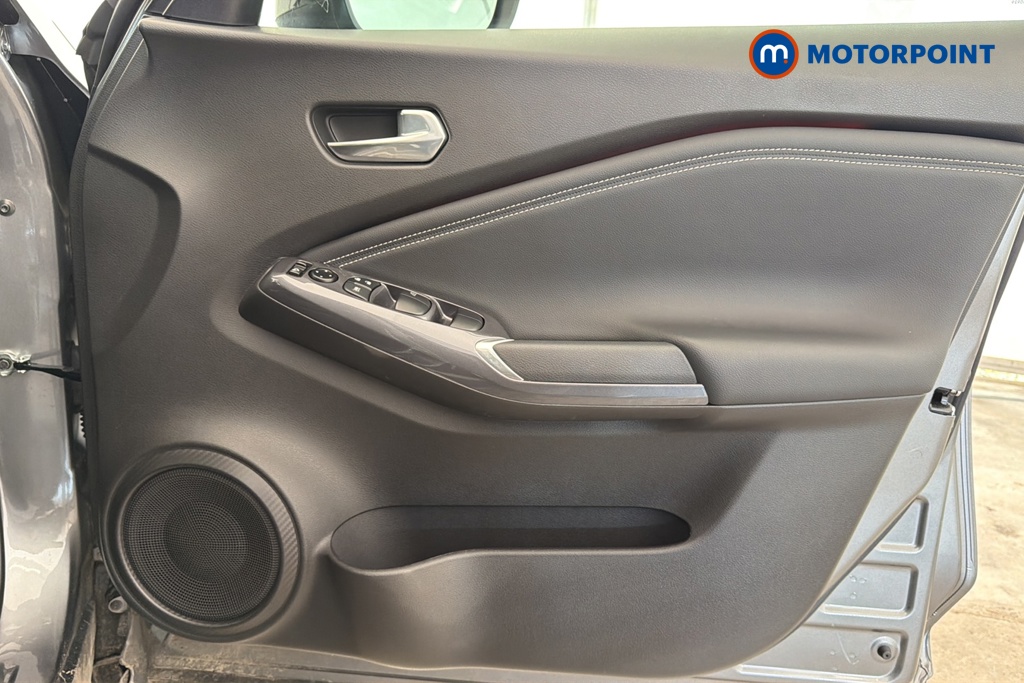 Nissan Juke Tekna Manual Petrol SUV - Stock Number (1674448) - 18th supplementary image