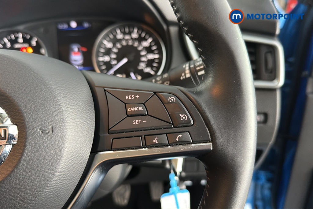 Nissan Qashqai Acenta Premium Manual Petrol SUV - Stock Number (1674465) - 3rd supplementary image