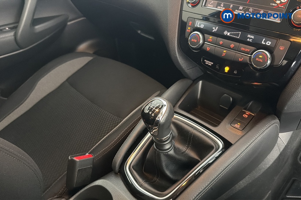 Nissan Qashqai Acenta Premium Manual Petrol SUV - Stock Number (1674465) - 15th supplementary image