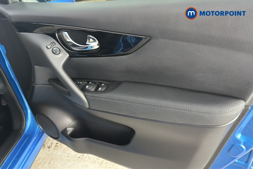 Nissan Qashqai Acenta Premium Manual Petrol SUV - Stock Number (1674465) - 18th supplementary image