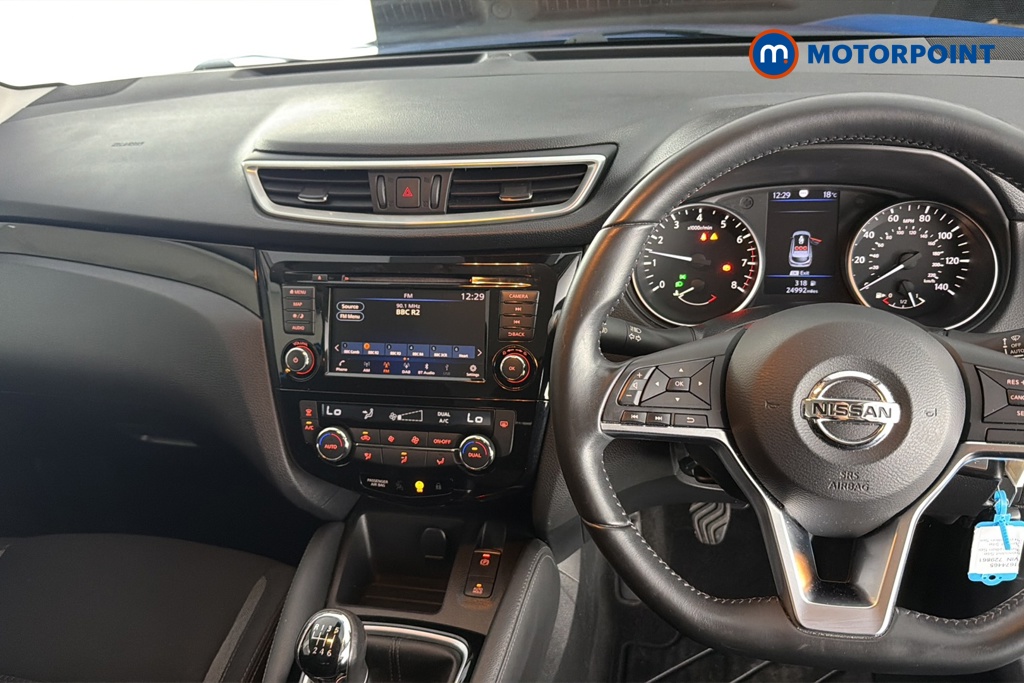 Nissan Qashqai Acenta Premium Manual Petrol SUV - Stock Number (1674465) - 1st supplementary image