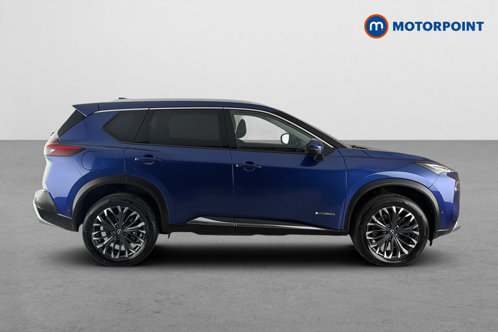Nissan X-Trail Tekna Automatic Petrol-Electric Hybrid SUV - Stock Number (1675059) - Passenger side