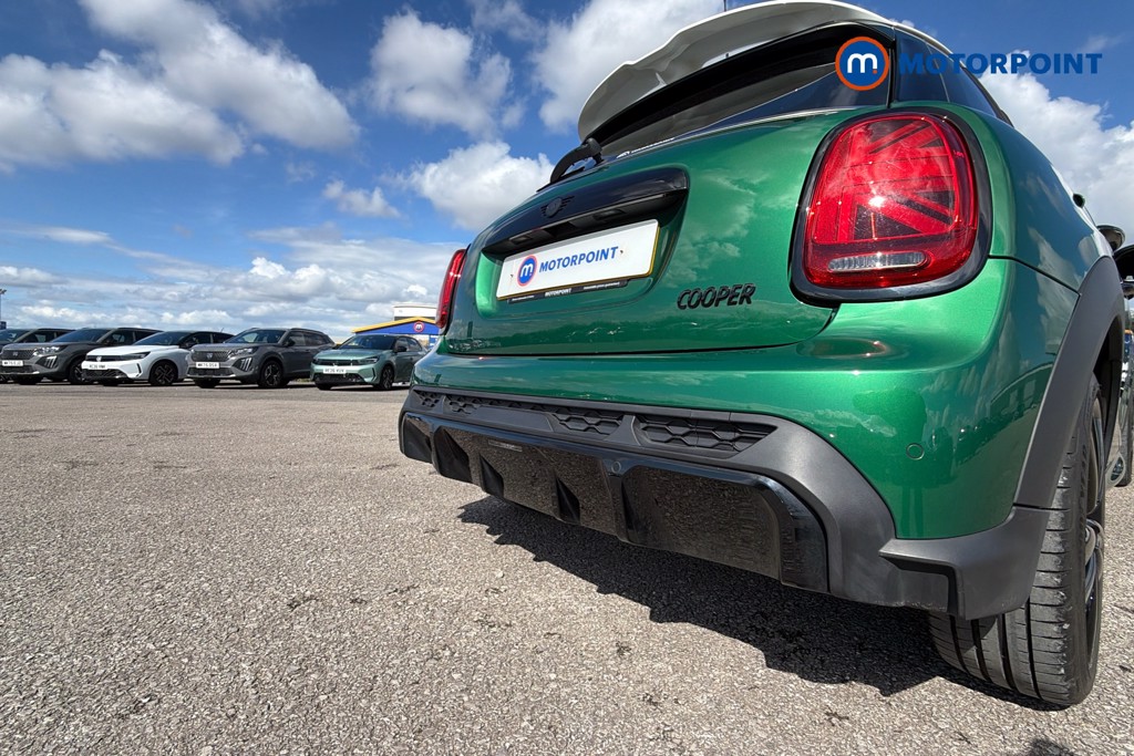 Mini Hatchback Cooper Sport Automatic Petrol Hatchback - Stock Number (1675376) - 39th supplementary image