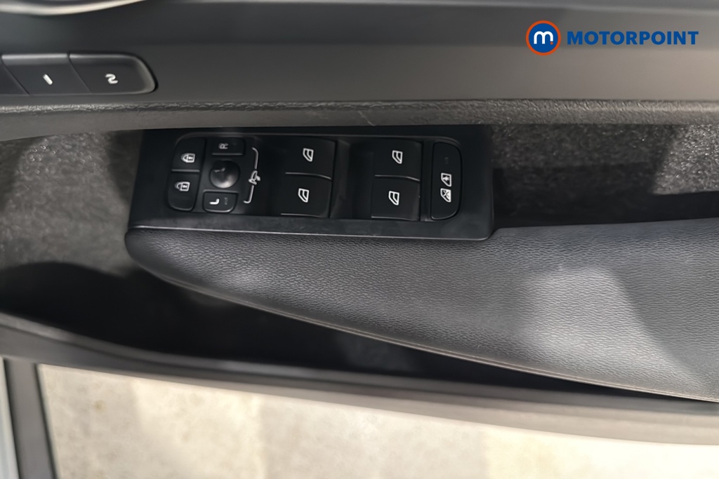 Volvo Xc40 Plus Automatic Petrol SUV - Stock Number (1675546) - 19th supplementary image