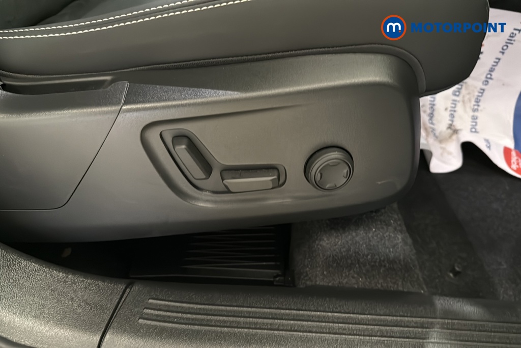 Volvo Xc40 Plus Automatic Petrol SUV - Stock Number (1675546) - 23rd supplementary image