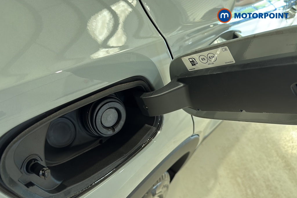 Volvo Xc40 Plus Automatic Petrol SUV - Stock Number (1675546) - 41st supplementary image