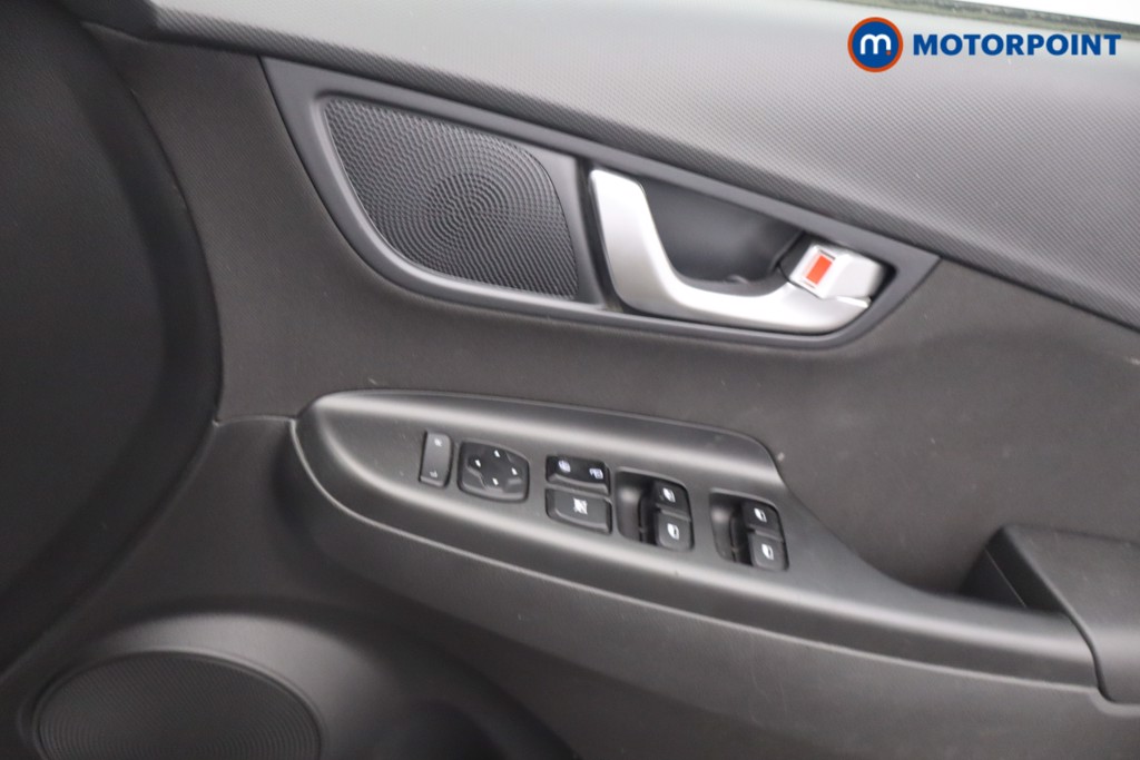 Hyundai Kona Se Connect Automatic Petrol-Electric Hybrid SUV - Stock Number (1637141) - 10th supplementary image