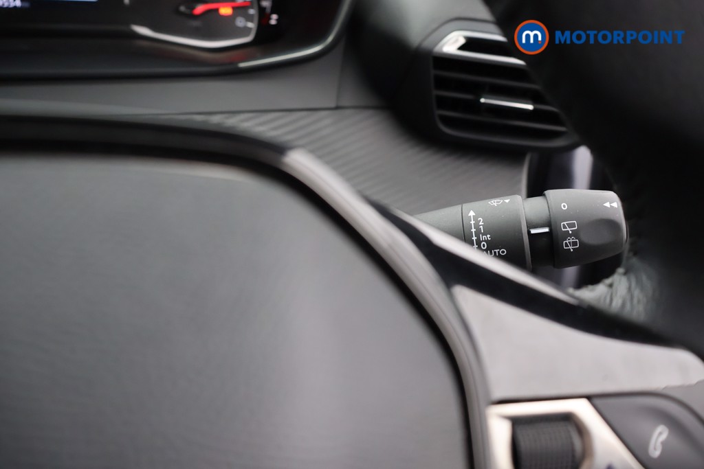 Peugeot 2008 Allure Manual Petrol SUV - Stock Number (1653998) - 9th supplementary image