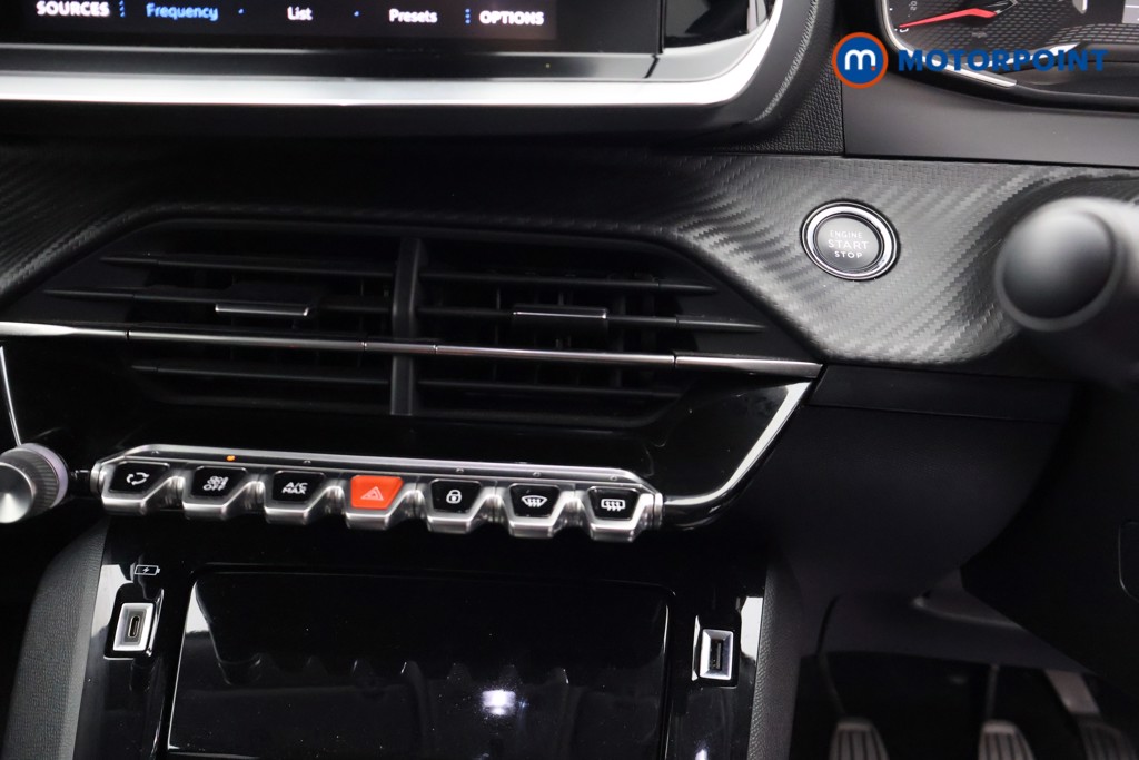 Peugeot 2008 Allure Manual Petrol SUV - Stock Number (1653998) - 13th supplementary image