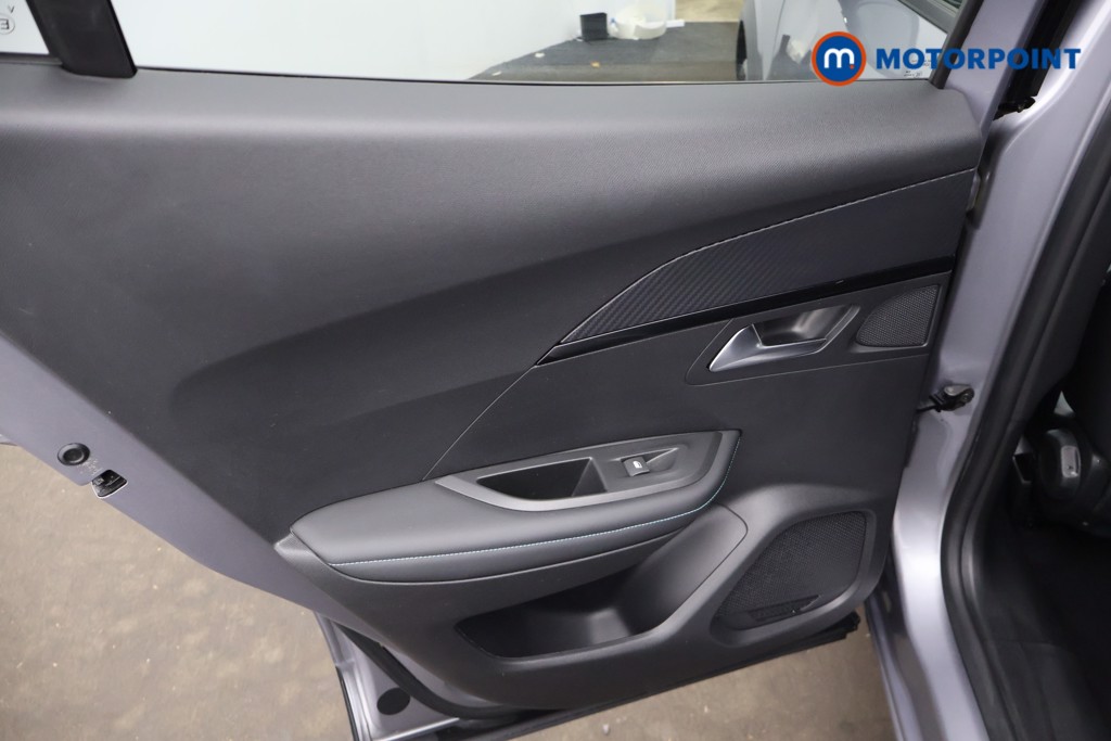 Peugeot 2008 Allure Manual Petrol SUV - Stock Number (1653998) - 27th supplementary image