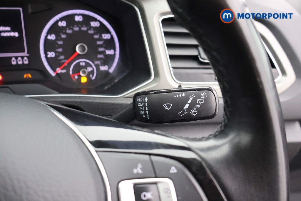 Volkswagen T-Roc Design Manual Petrol SUV - Stock Number (1657621) - 9th supplementary image