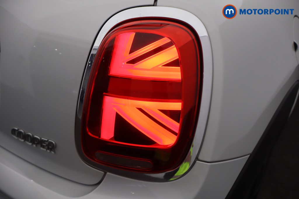 Mini Hatchback Cooper Sport Manual Petrol Hatchback - Stock Number (1657773) - 12th supplementary image