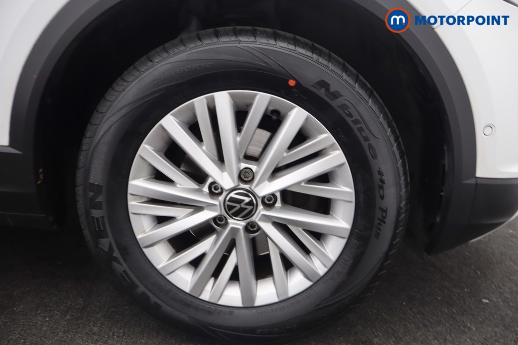 Volkswagen T-Roc Life Manual Petrol SUV - Stock Number (1659416) - 26th supplementary image