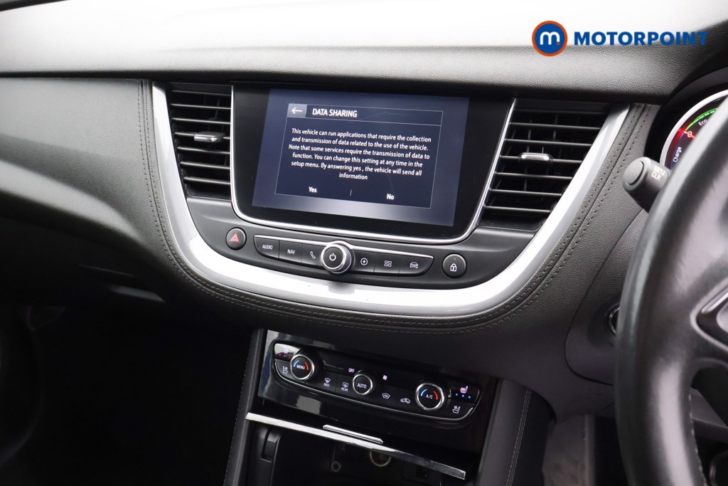 Vauxhall Grandland X Ultimate Nav Automatic Petrol Plug-In Hybrid SUV - Stock Number (1660069) - 11th supplementary image